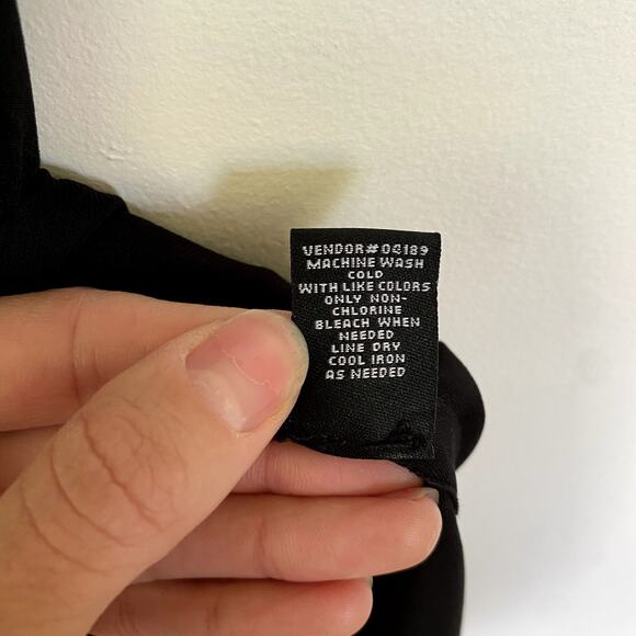 NWT Norma Kamali Timeless Crew Neck Short Sleeve Swing Dress in Black Small - Picture 5 of 6